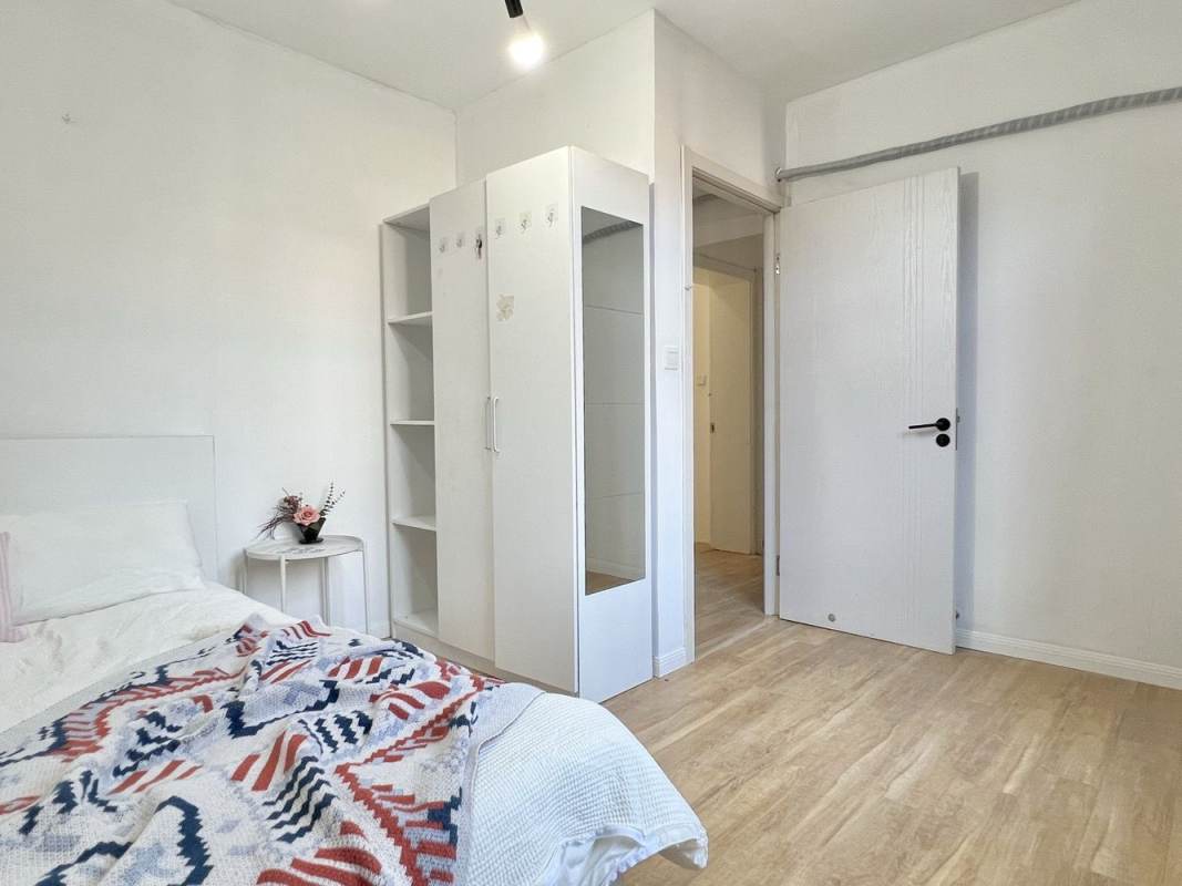 Housing image — Bedroom