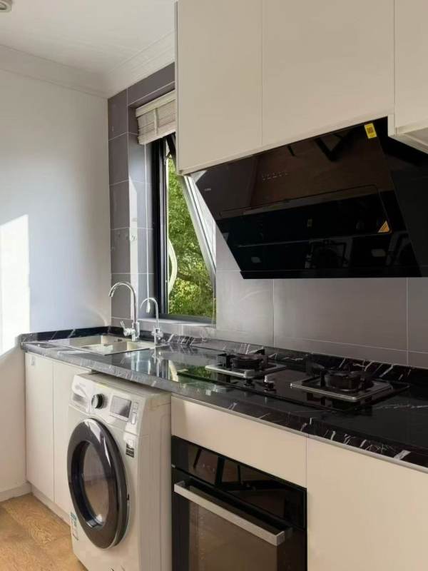 Housing image — Kitchen