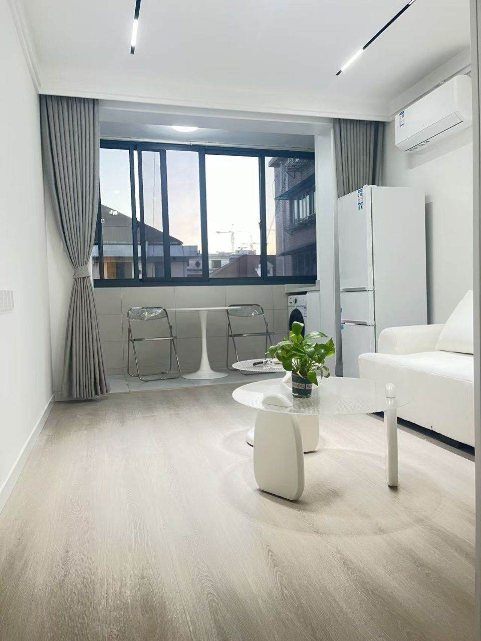 Housing image — Living Room