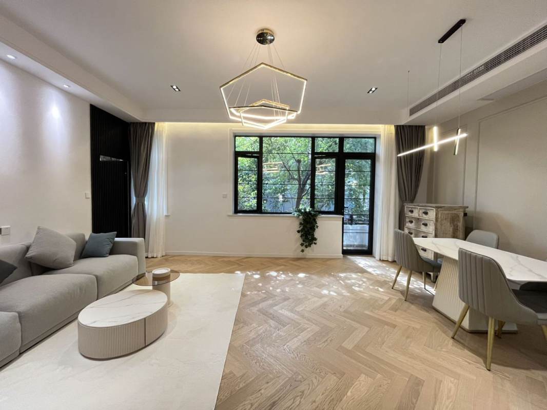 Housing image — Living Room