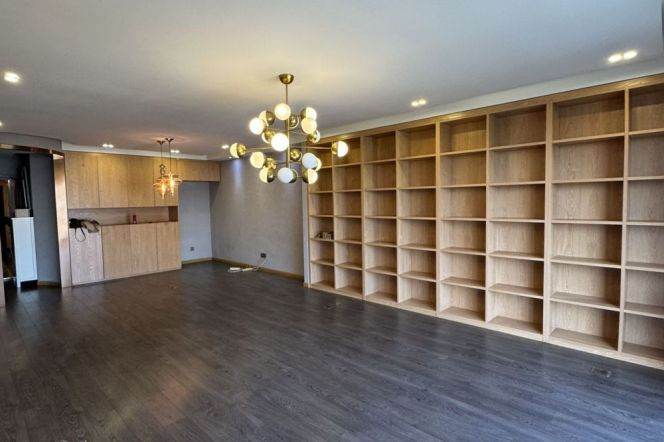 3BR Apartment in Old Xuhui (L1/L7)