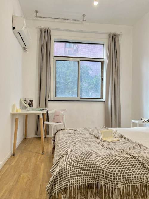 Housing image — Bedroom