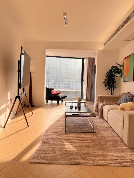Housing image — Living Room
