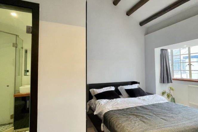 Historic High-Ceiling 2BR Lane House at Jing'an Villa (L2/L12/L13)