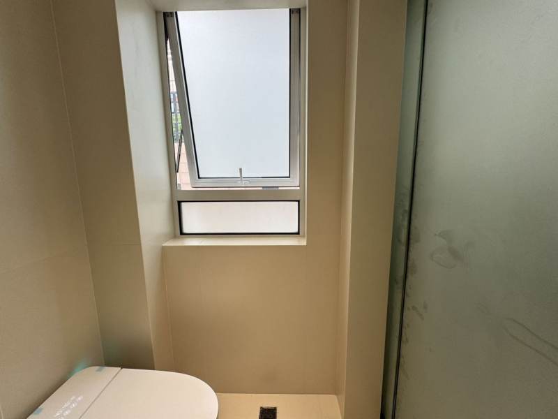 Housing image — Bathroom