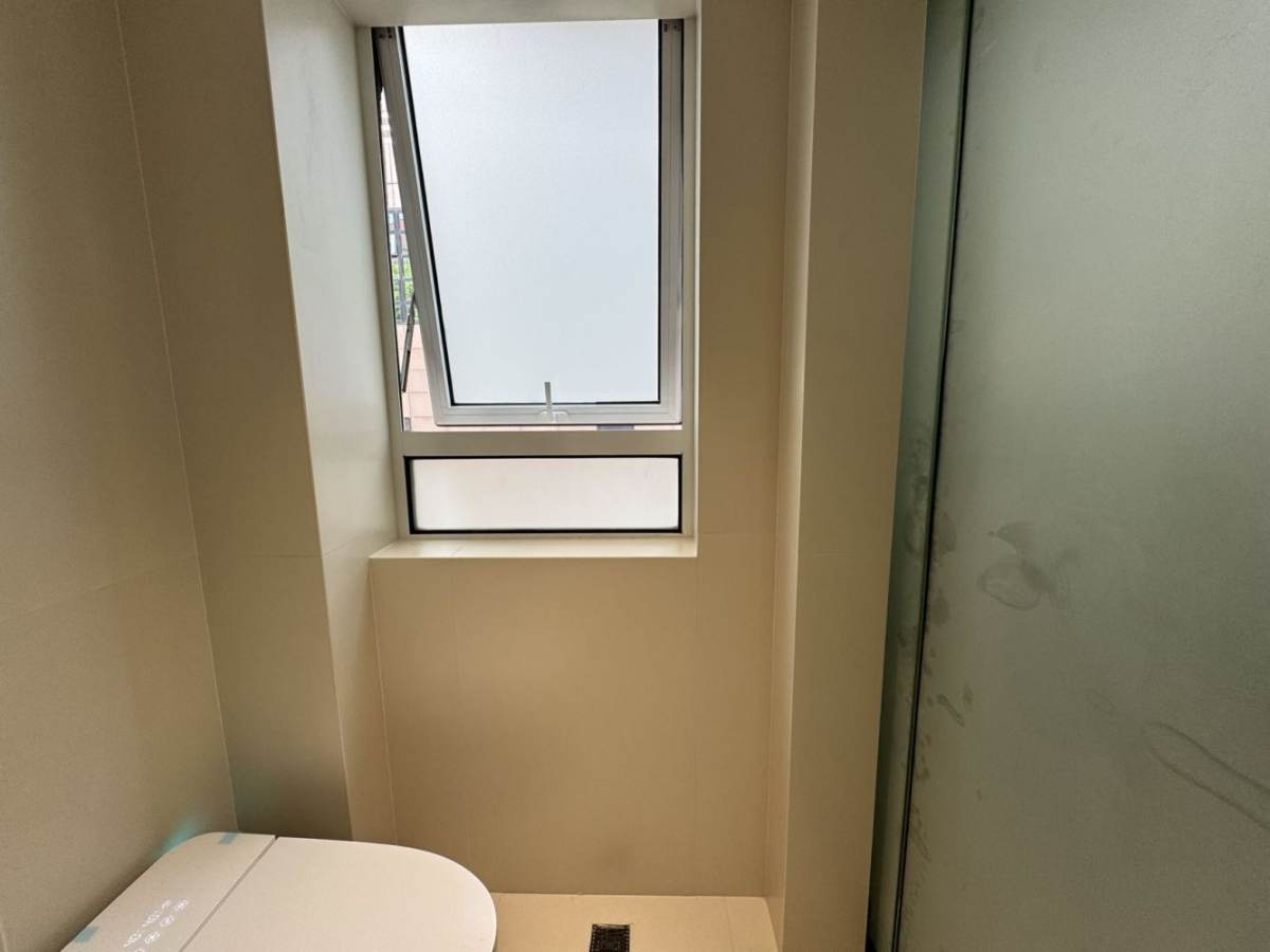 Housing image — Bathroom