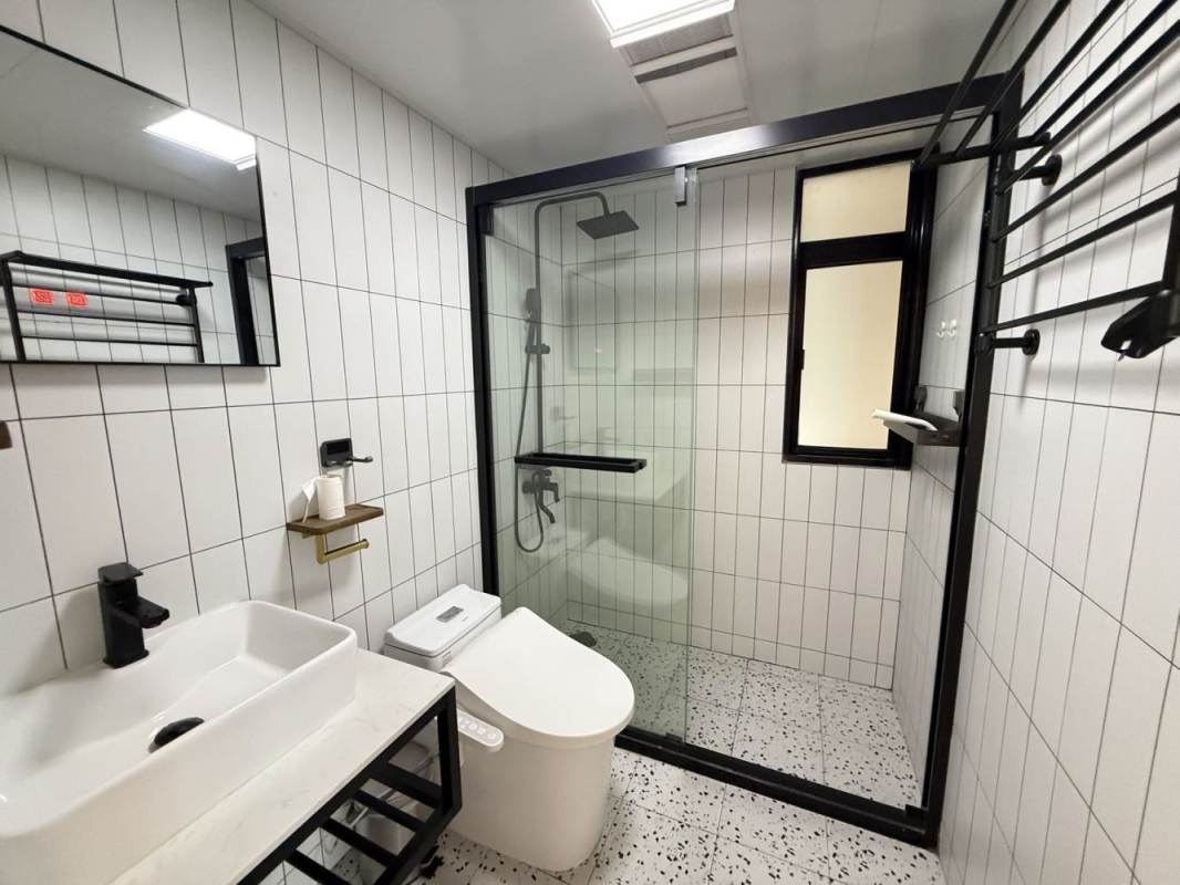 Housing image — Bathroom