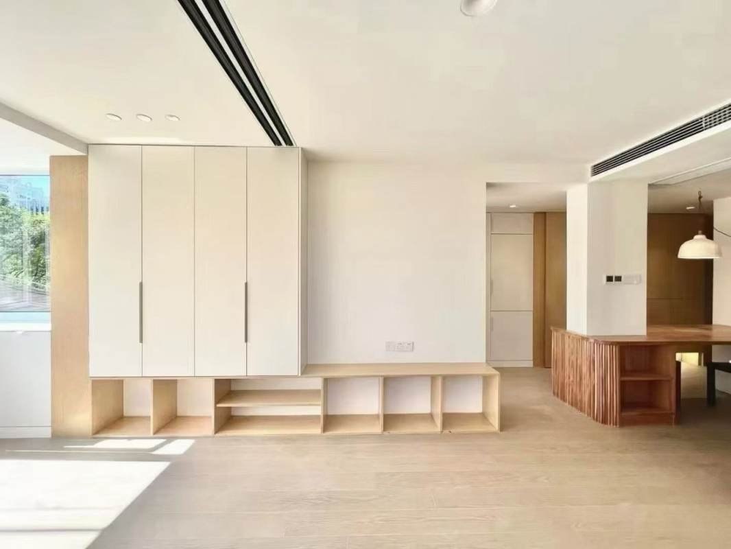 Housing image — Living Room