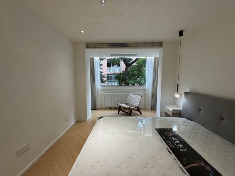 Housing image — Living Room