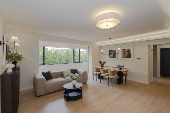 3BR Apartment near Jiaotong University Metro