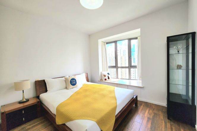High-Floor 2BR Apartment near Shanghai Jiao Tong University