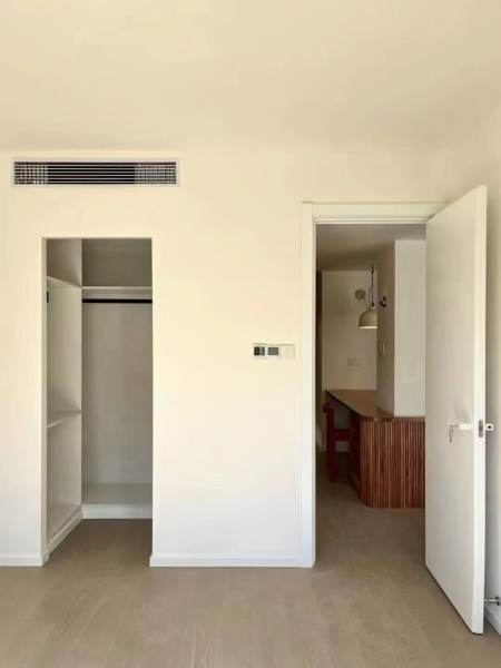Housing image — Bedroom