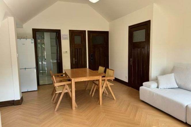 1BR Lane House in Old Xuhui with Terrace