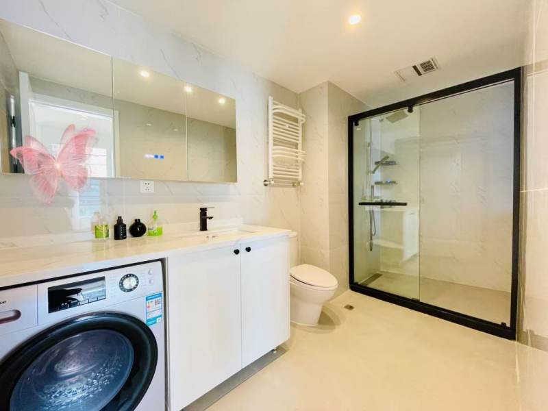 Housing image — Bathroom