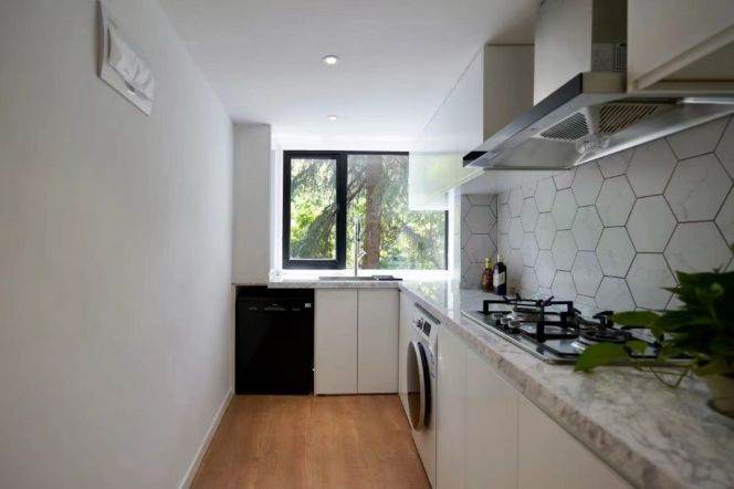 2BR Apartment in Jinqiao