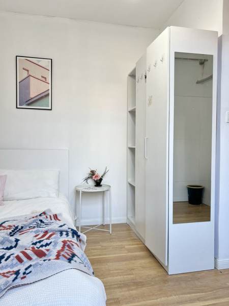 Housing image — Bedroom