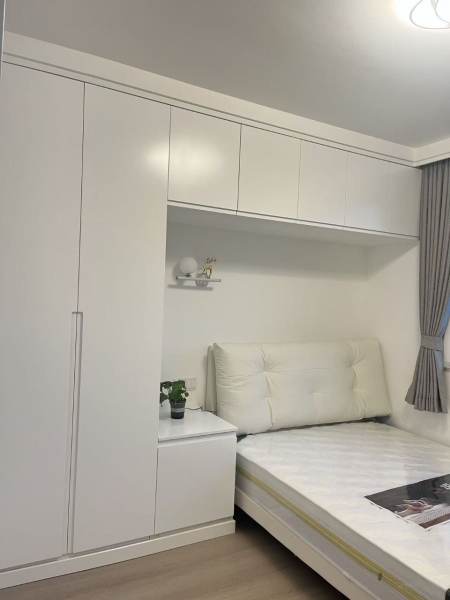 Housing image — Bedroom