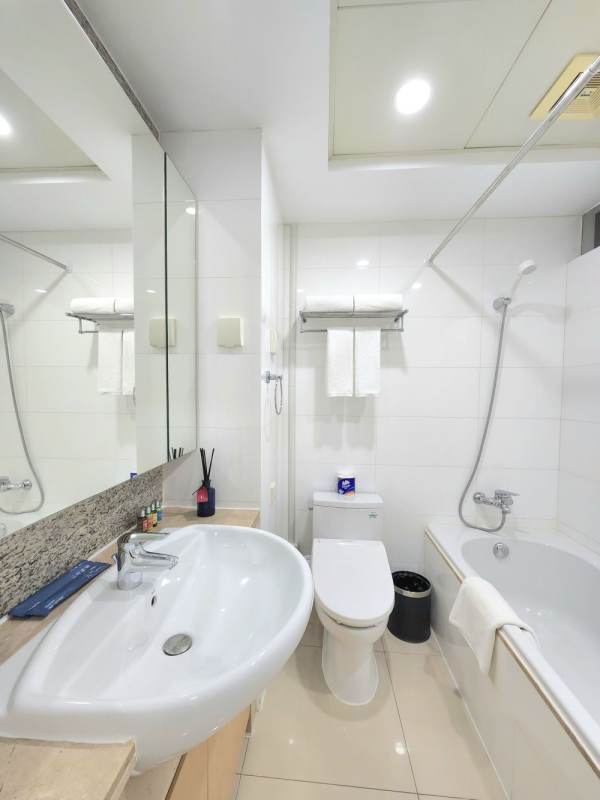 Housing image — Bathroom