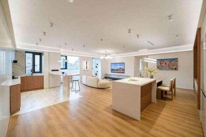 Spacious 2BR Apartment in Jing'an