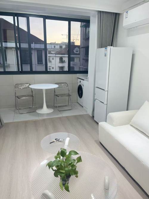 Housing image — Living Room