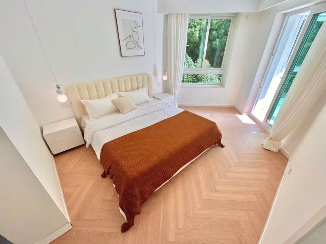 Housing image — Bedroom