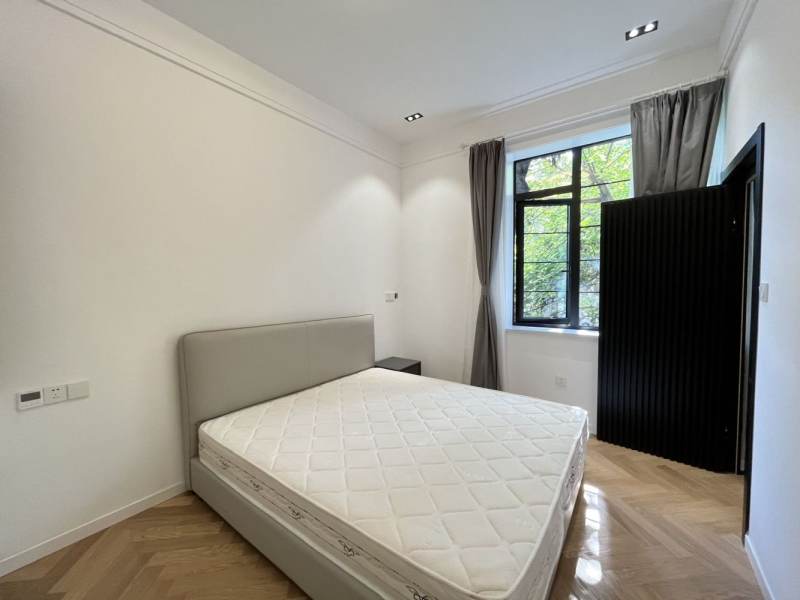 Housing image — Bedroom