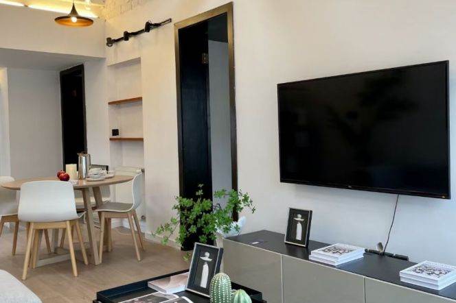 Historic High-Ceiling 2BR Lane House at Jing'an Villa (L2/L12/L13)