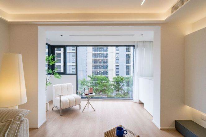 3BR Apartment near Caoxi Rd Metro with Floor-to-Ceiling Windows (L3/L11)