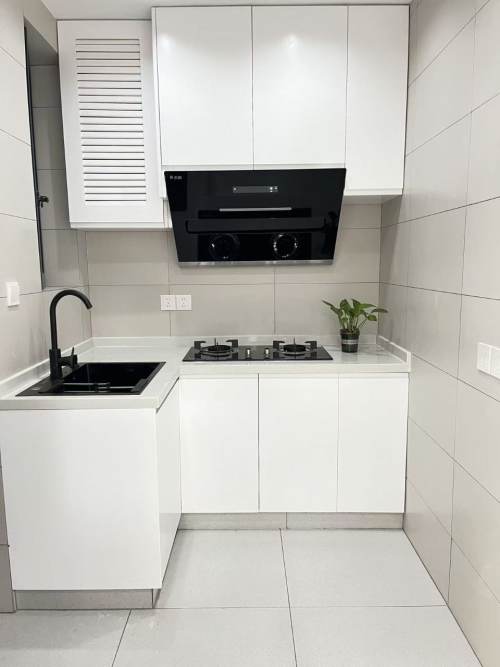 Housing image — Kitchen