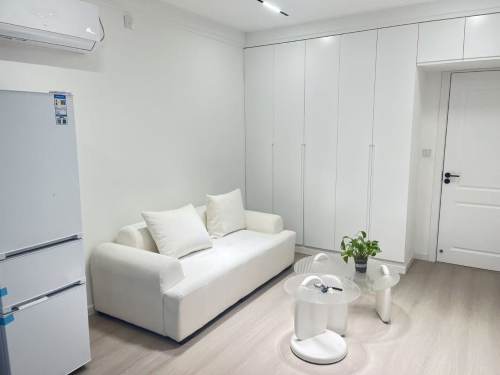 Housing image — Living Room