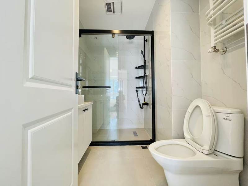 Housing image — Bathroom