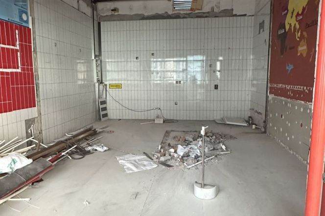 Spacious Studio Commercial Space near Nanjing Xi Lu (L2/L12/L13)