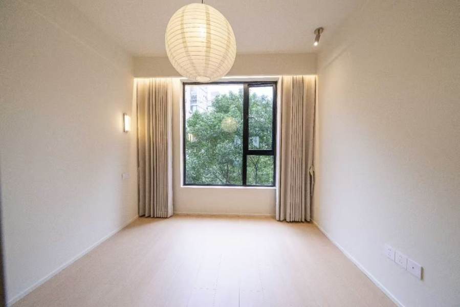 Housing image — Bedroom