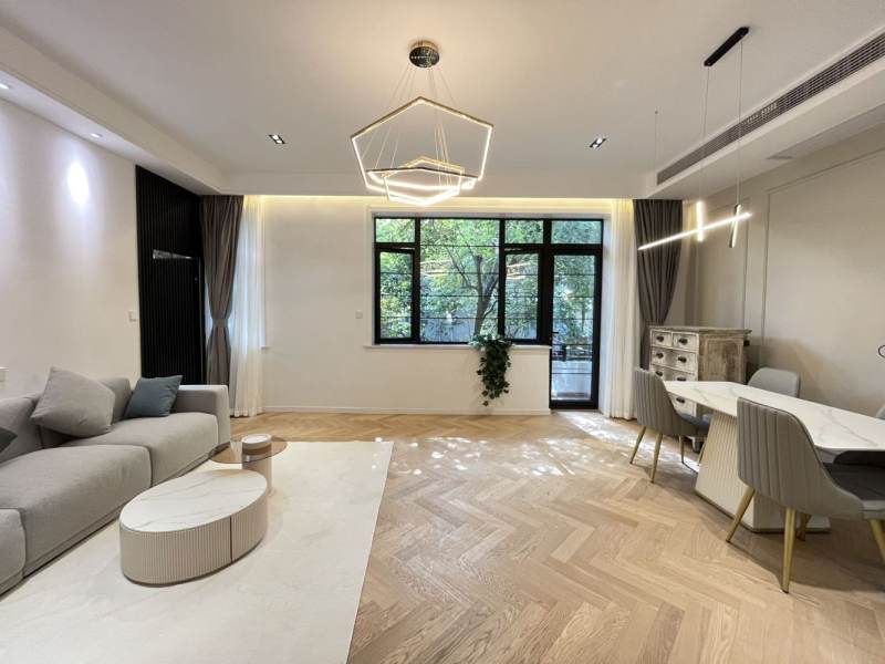 Housing image — Living Room