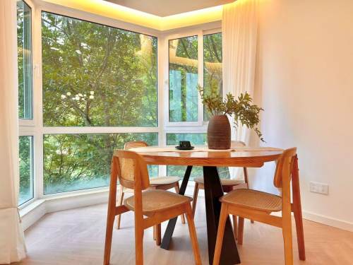 Housing image — Dining Area