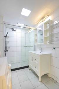 Housing image — Bathroom