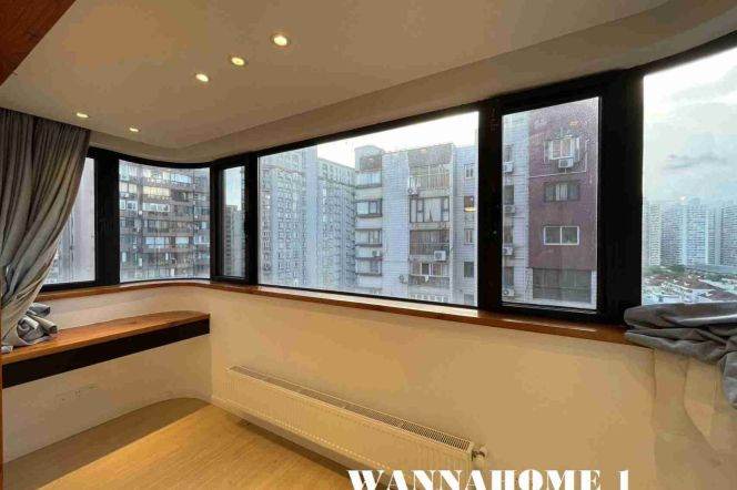Spacious 2BR Apartment near Jiaotong University Metro (L10/L11)