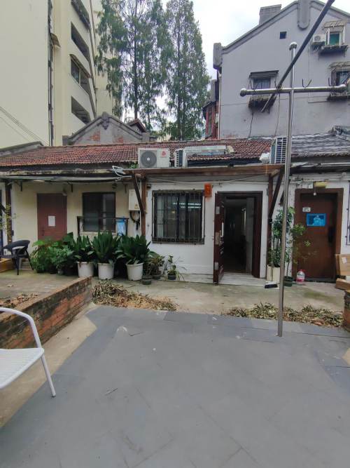 Housing image — Building Exterior