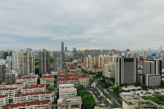 High-Floor 1BR Apartment near Caobao Rd Metro (L1/L12)