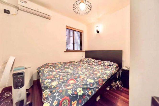 2BR Lane House in Old Xuhui with Terrace
