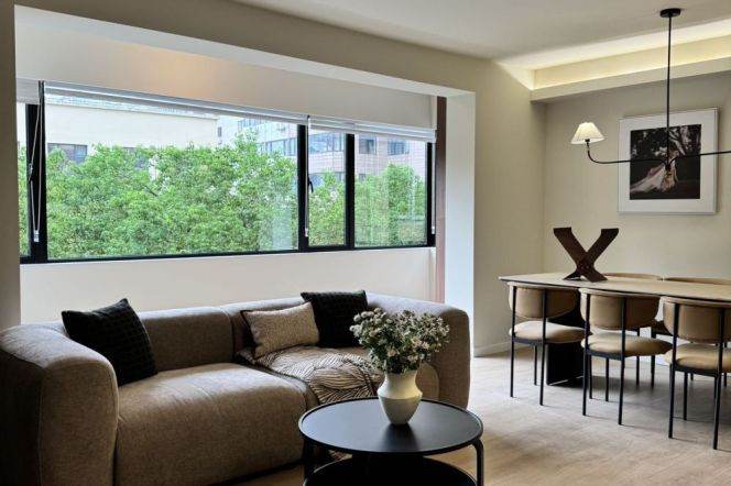 3BR Apartment near Jiaotong University Metro with Green View