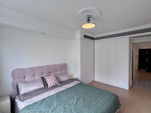 Housing image — Bedroom
