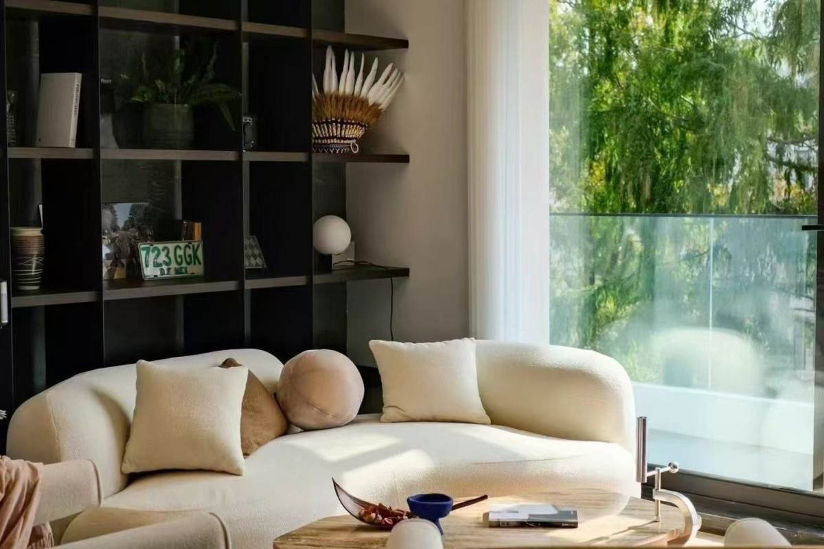 Housing image — Living Room