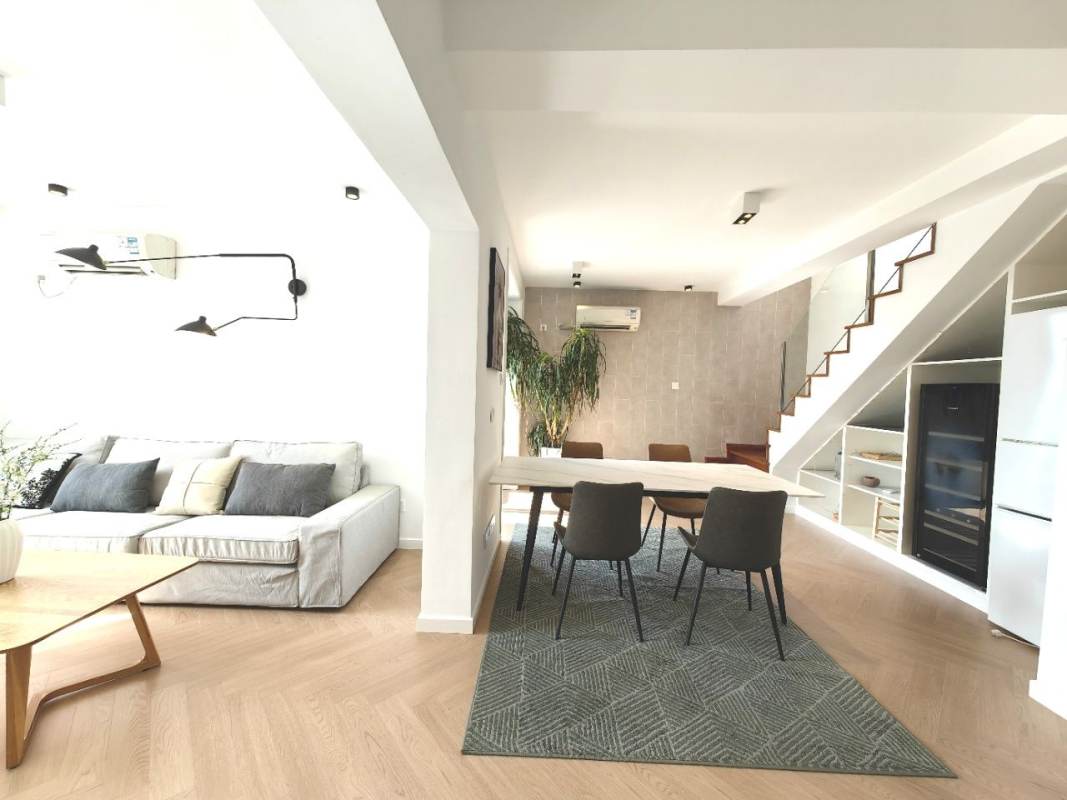 Housing image — Living Room