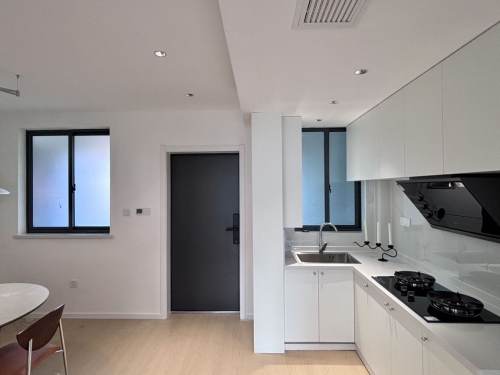 Housing image — Kitchen