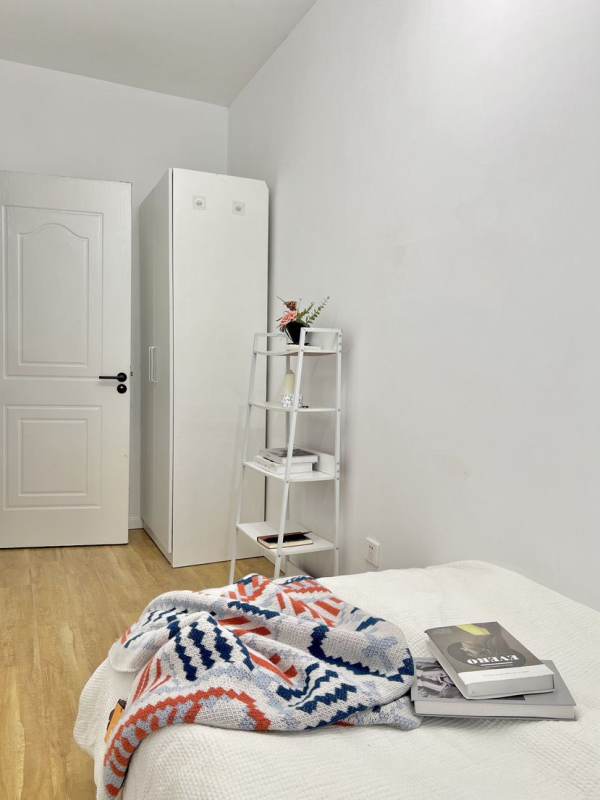 Housing image — Bedroom