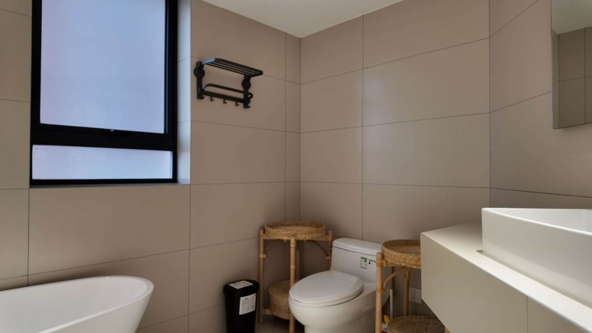 Housing image — Bathroom