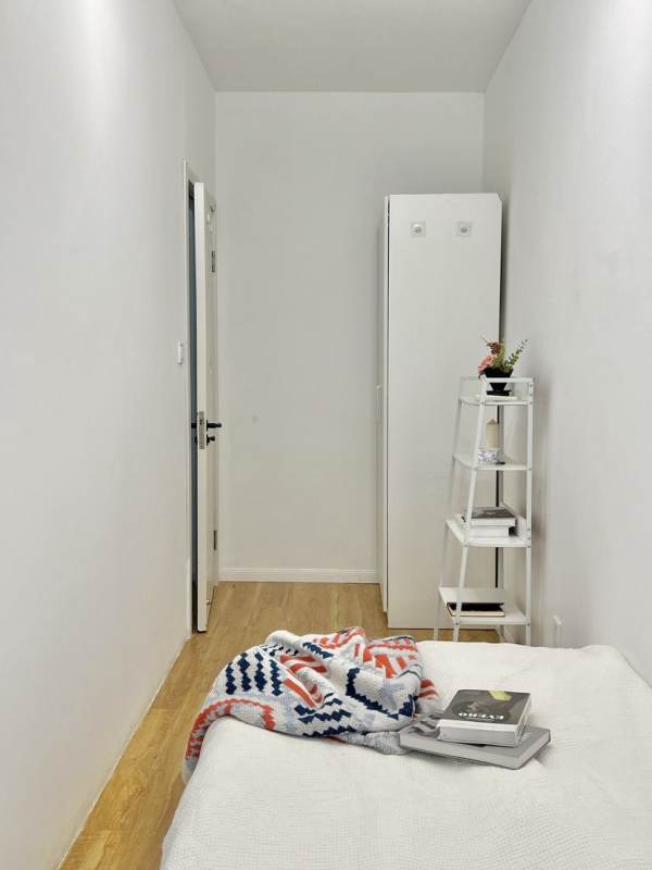 Housing image — Bedroom