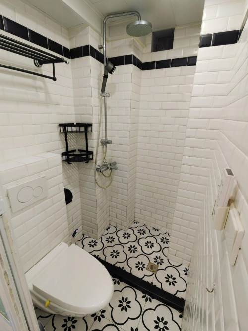 Housing image — Bathroom