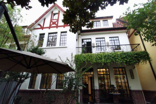 Spacious 7BR Lane House in Old Xuhui with Terrace (L1/L7)